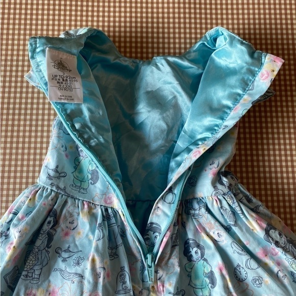Disney Animators Belle, Jasmine, Cinderella dress. Size 2T - Picture 12 of 16